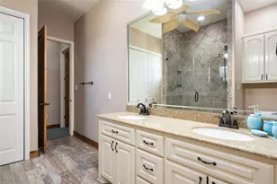 973 Kenlyn Dr, Crystal Beach, TX 77650 - Photo 23