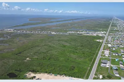 1061 N Stingaree Drive, Crystal Beach, TX 77650 - Photo 29