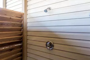 4119 Courageous Ln, Galveston, TX 77554 - Photo 5