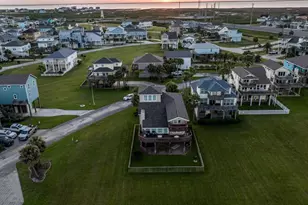 4119 Courageous Ln, Galveston, TX 77554 - Photo 47