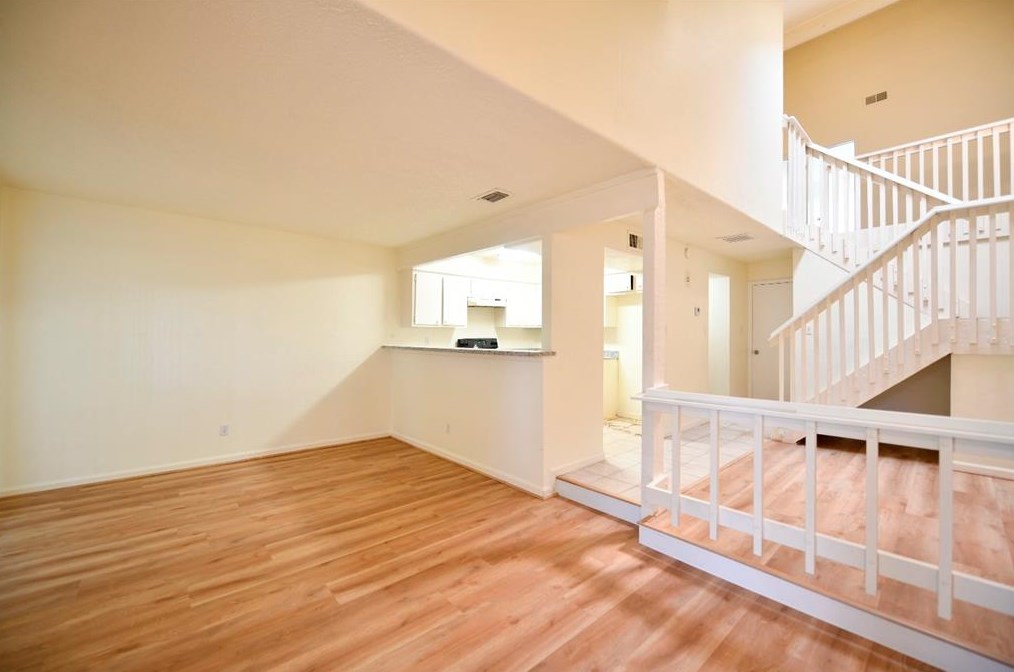 6813 Greenway Chase St, Houston TX  77072-2199 exterior
