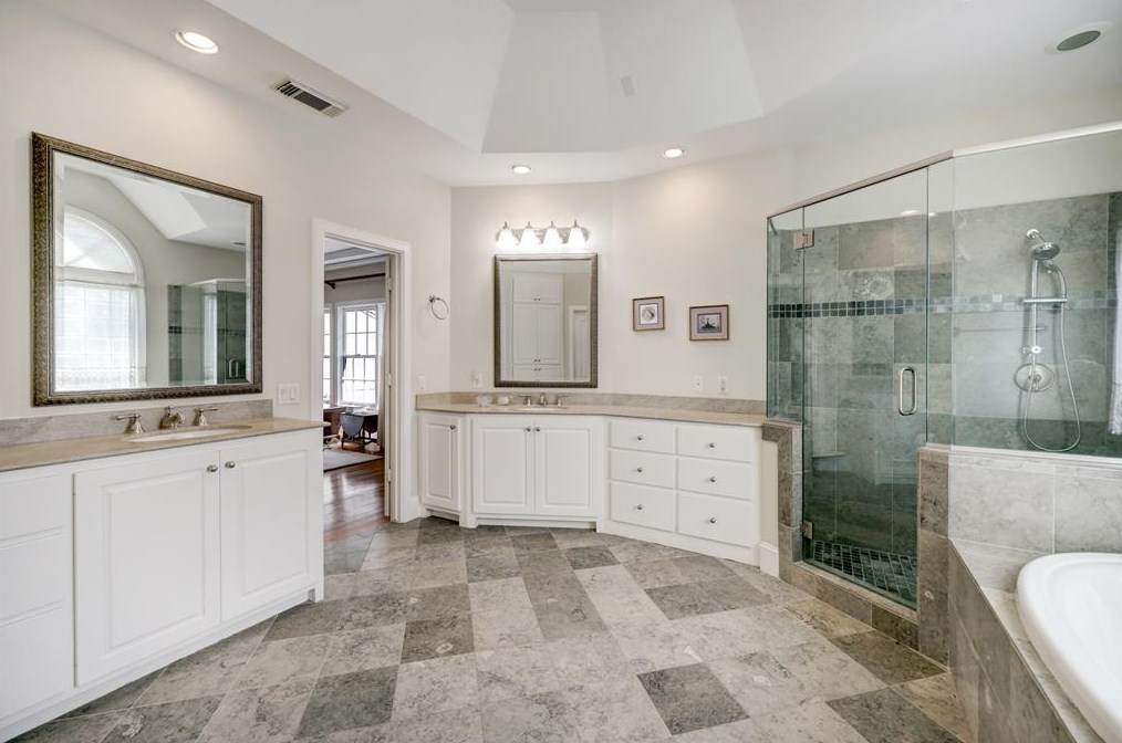 3115 Pittsburgh St, Houston TX 77005-3844 exterior