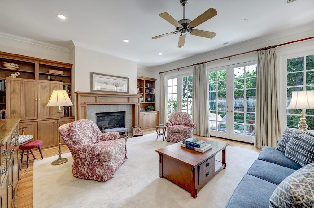 3115 Pittsburgh St, Houston TX 77005-3844 exterior