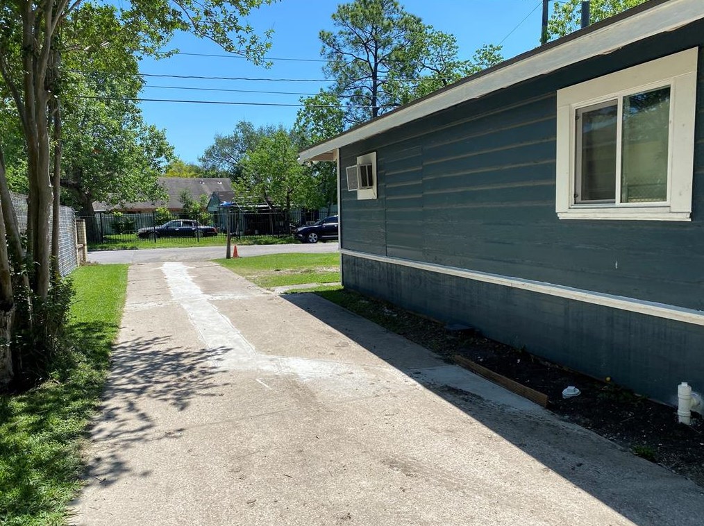 3618 Chaffin St, Houston TX  77087-2319 exterior