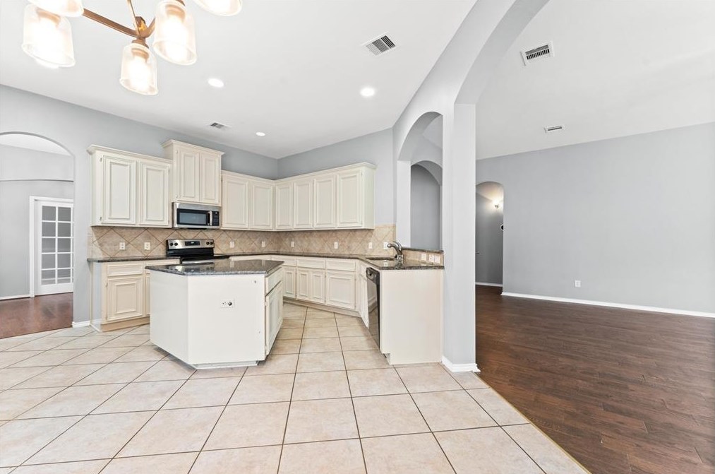 9422 Mustang Park Ct, Humble TX 77396-3891 exterior