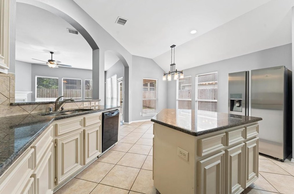 9422 Mustang Park Ct, Humble TX 77396-3891 exterior