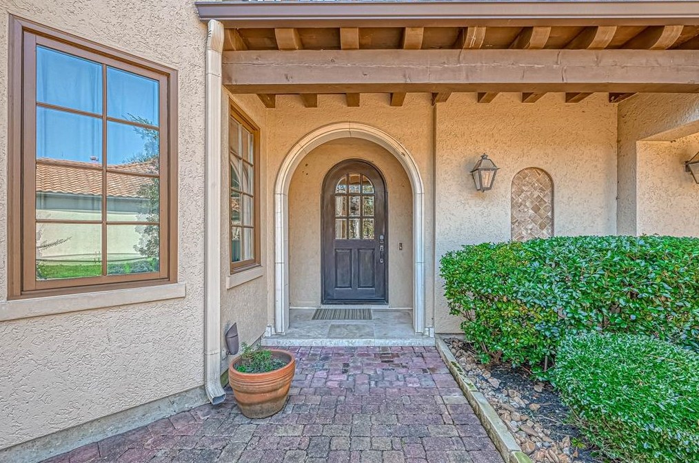 7 Ivy Castle Ct, Spring TX  77382-1492 exterior