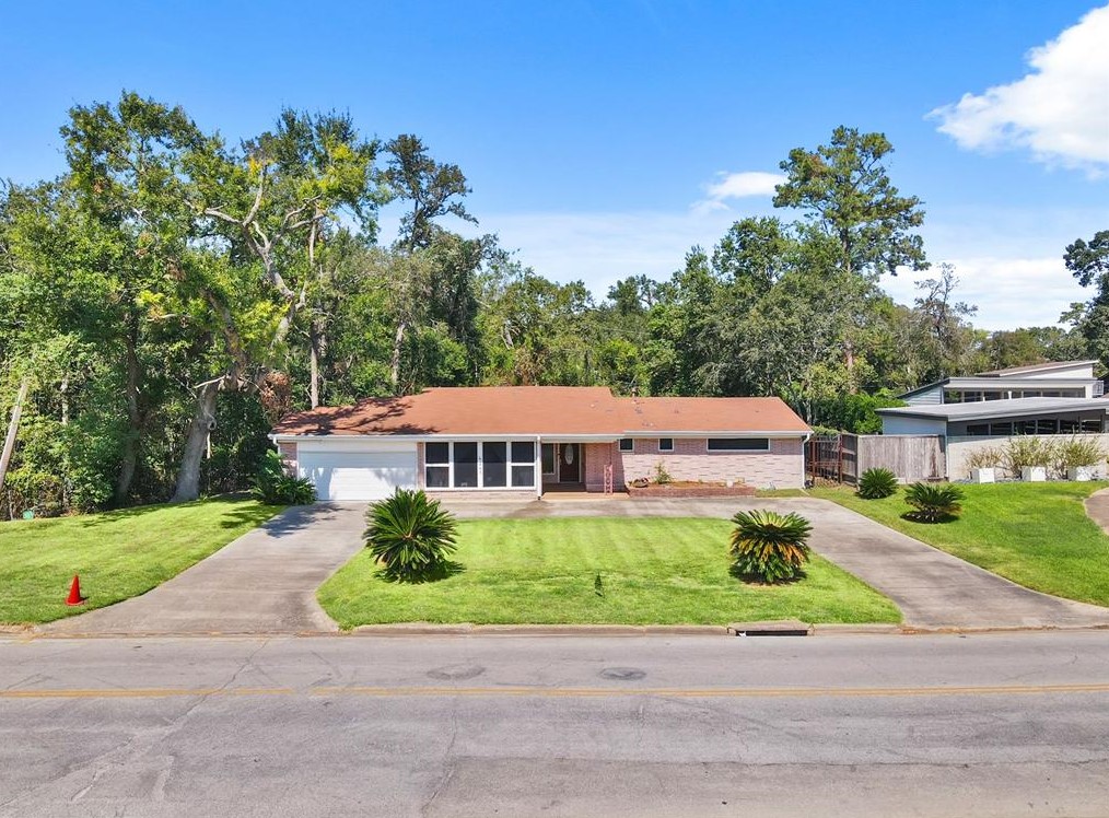 4341 Macgregor Way, Houston TX  77004-6528 exterior