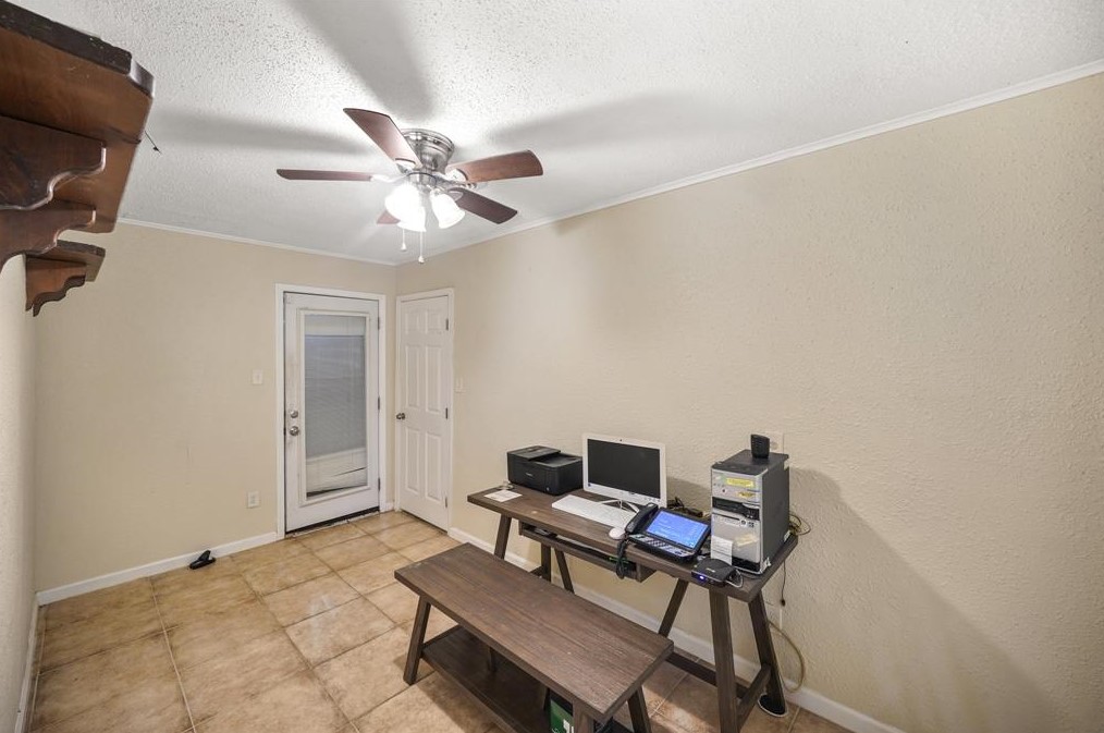 4341 Macgregor Way, Houston TX  77004-6528 exterior