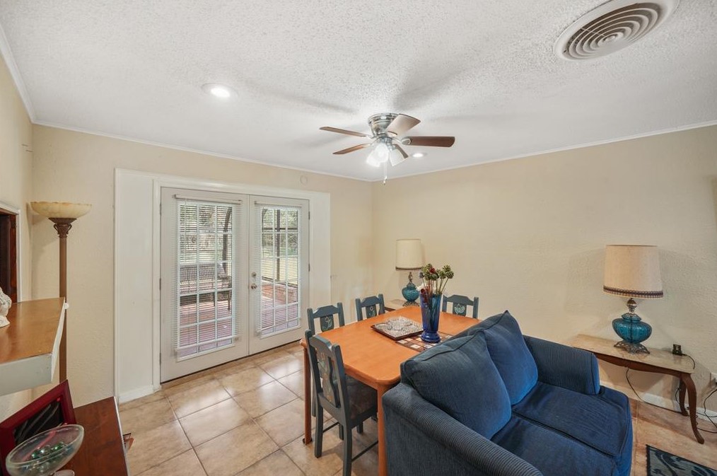 4341 Macgregor Way, Houston TX  77004-6528 exterior