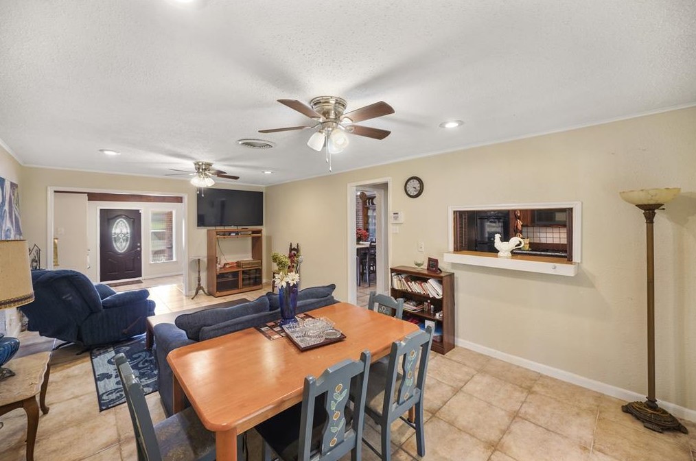 4341 Macgregor Way, Houston TX  77004-6528 exterior