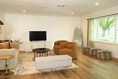 10803 Chimney Rock Road, Houston, TX 77096 - Photo 9