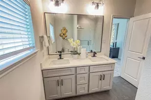 810 S Colbert St, Dayton, TX 77535 - Photo 11