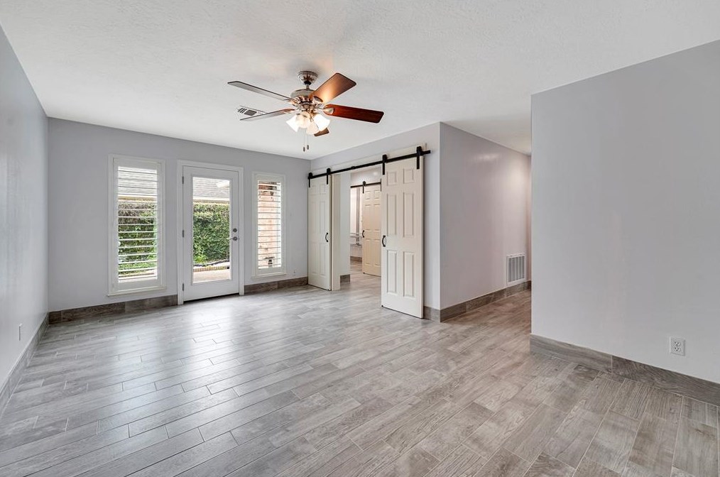 12242 Rocky Knl Dr, Houston TX  77077-5835 exterior