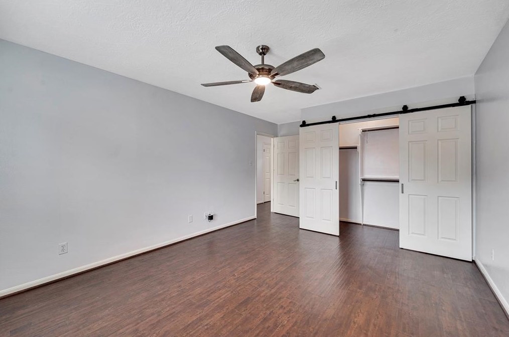 12242 Rocky Knl Dr, Houston TX  77077-5835 exterior