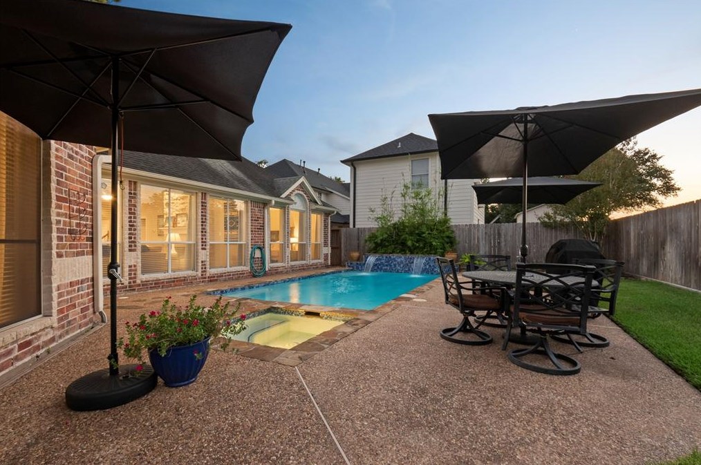 14926 Inverrary Dr, Houston TX  77095-2805 exterior