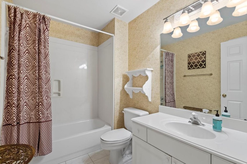 14926 Inverrary Dr, Houston TX  77095-2805 exterior
