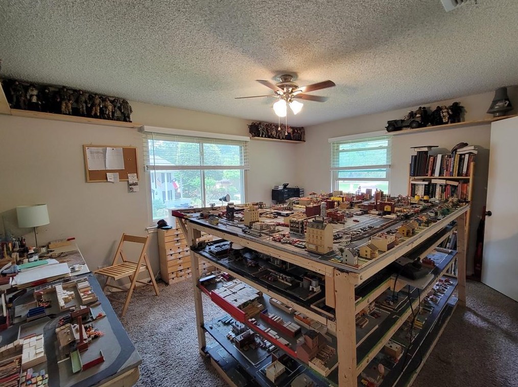 612 Arkansas Park, Conroe TX  77302-1037 exterior