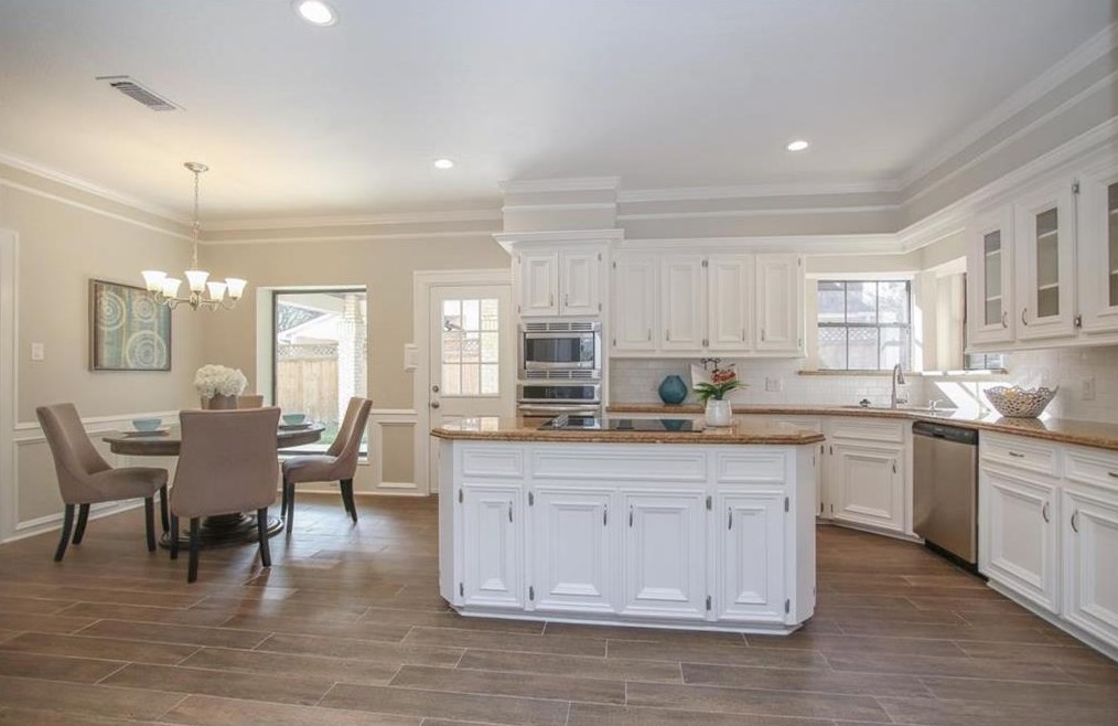 6111 Hampton Way Ct, Spring TX 77389-4903 exterior