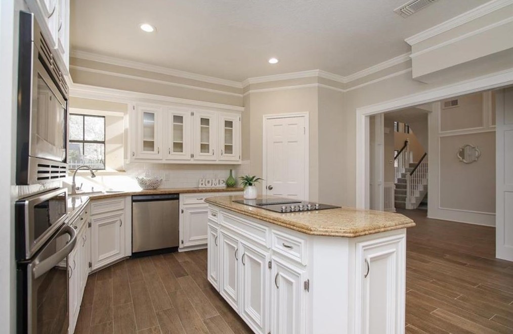 6111 Hampton Way Ct, Spring TX 77389-4903 exterior