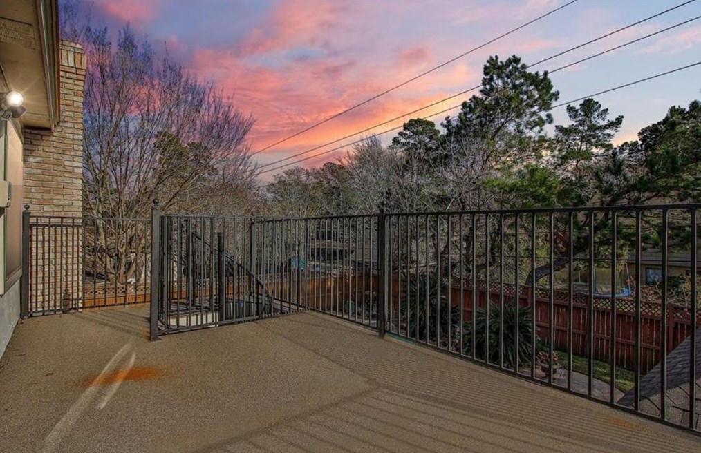 6111 Hampton Way Ct, Spring TX 77389-4903 exterior