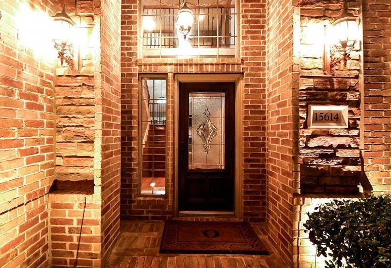 15614 Stone Gables Ln, Houston TX  77044-5366 exterior
