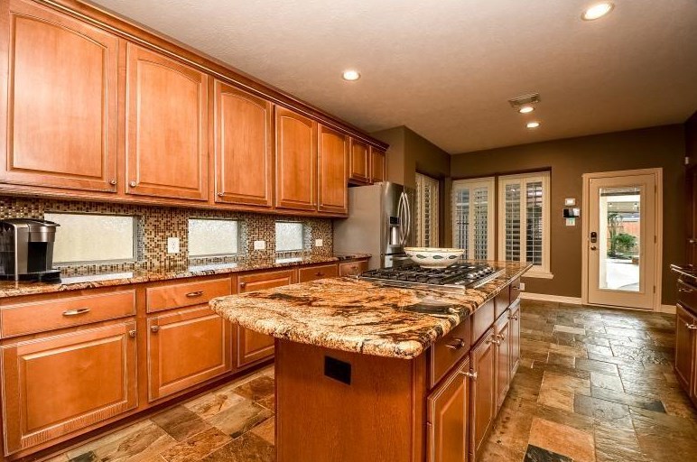 15614 Stone Gables Ln, Houston TX  77044-5367 exterior