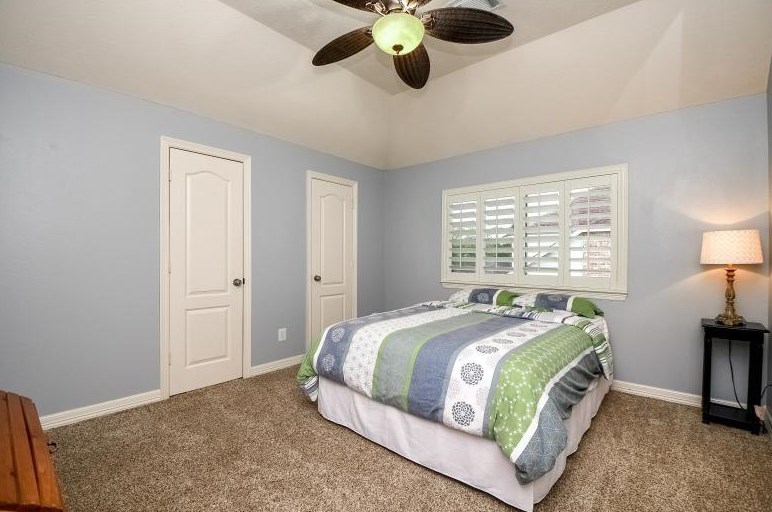 15614 Stone Gables Ln, Houston TX  77044-5367 exterior