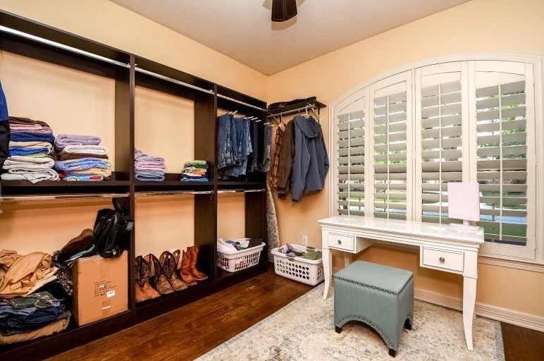 15614 Stone Gables Ln, Houston TX  77044-5367 exterior
