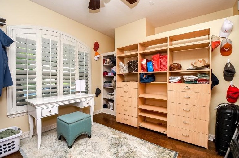15614 Stone Gables Ln, Houston TX  77044-5367 exterior