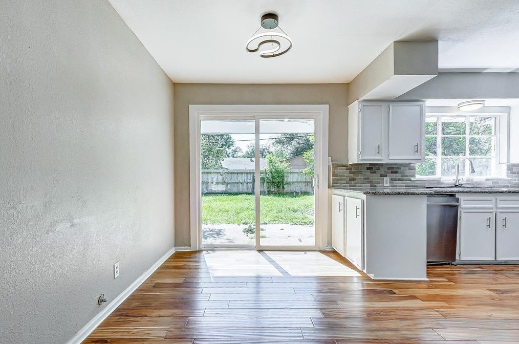 10403 Homestead Rd, Houston TX  77016-3307 exterior