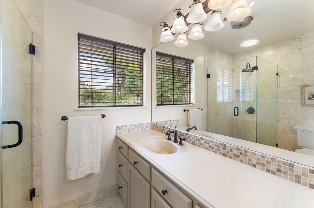 5458 Jackwood, Houston TX  77096-1108 exterior