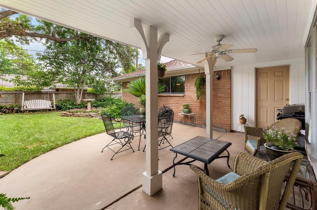 5458 Jackwood, Houston TX  77096-1108 exterior