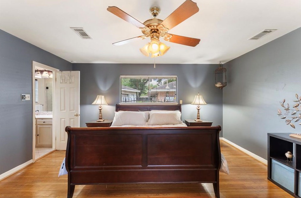 5458 Jackwood, Houston TX  77096-1108 exterior