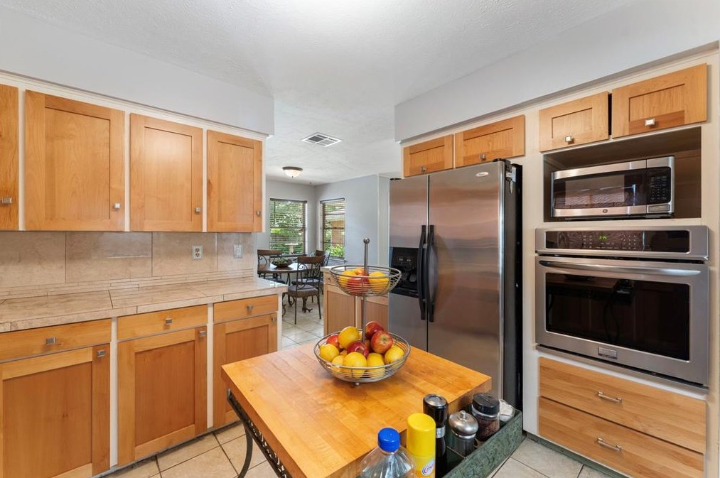 5458 Jackwood, Houston TX  77096-1108 exterior