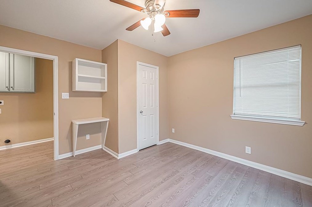 1412 Caplin St, Houston TX  77022-5707 exterior