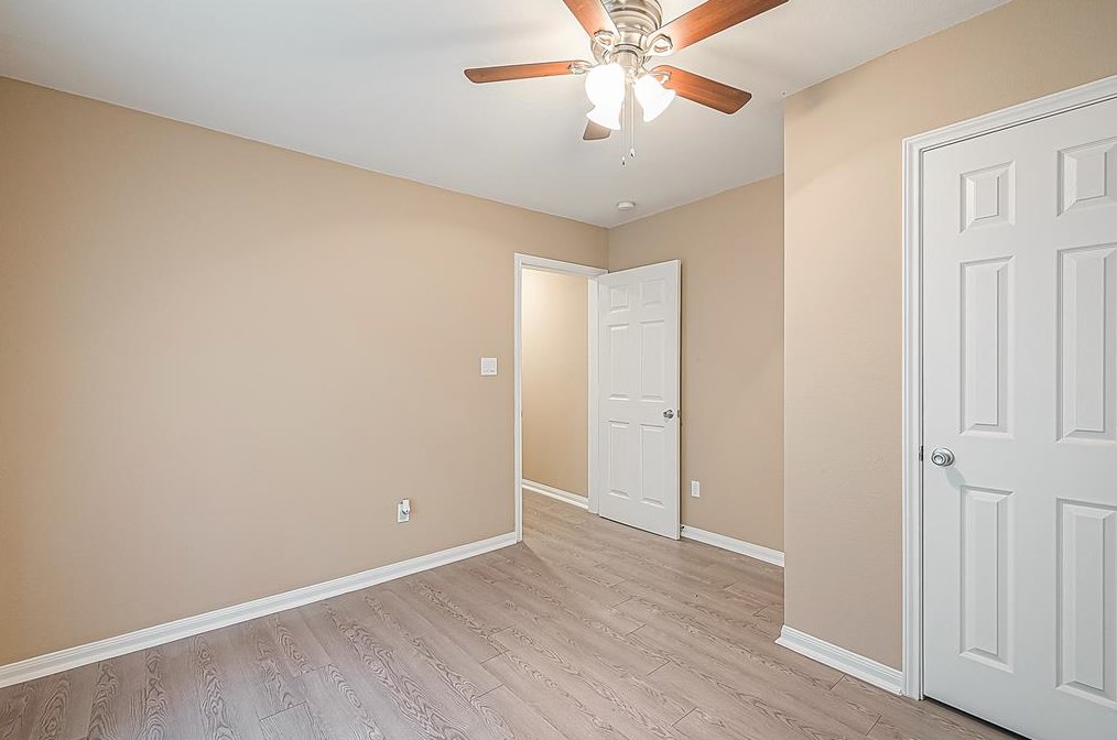 1412 Caplin St, Houston TX  77022-5707 exterior