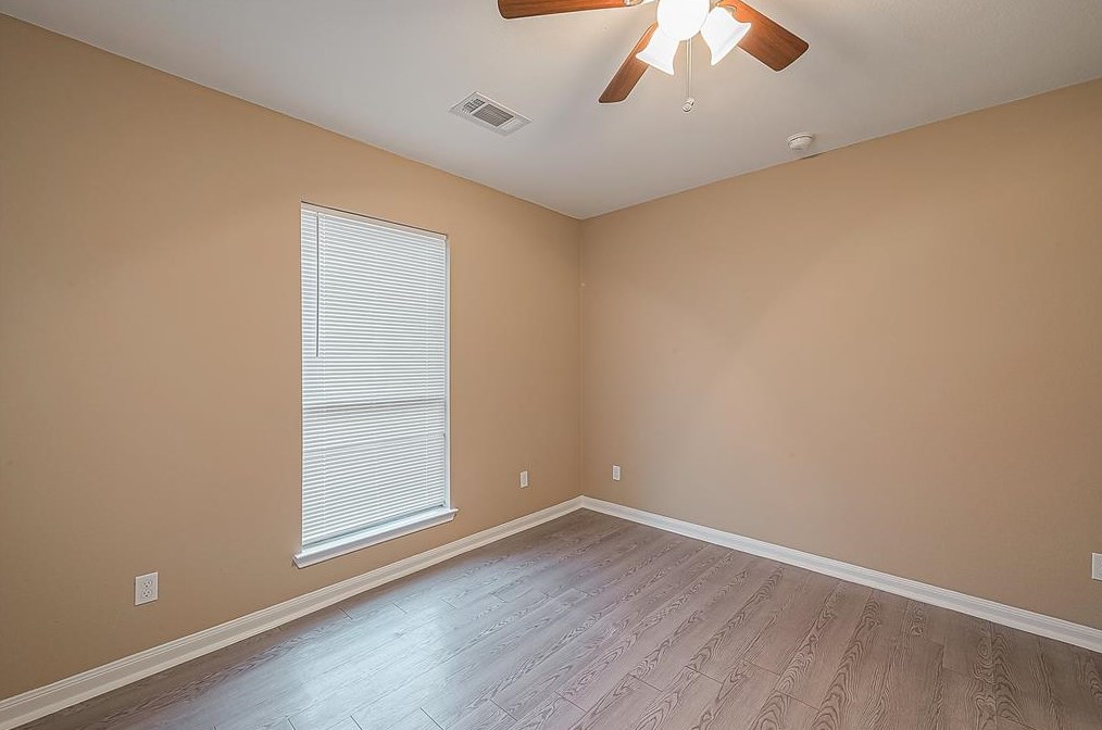 1412 Caplin St, Houston TX  77022-5707 exterior