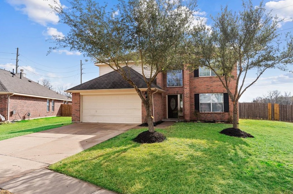 16403 Great Oaks Hollow Dr, Houston TX  77083-1647 exterior