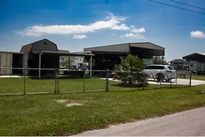 1134 & 1136 E Canal, Crystal Beach, TX 77650 - Photo 11
