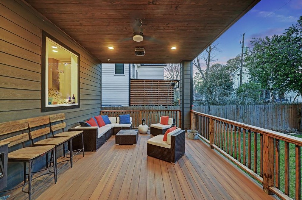 1910 Du Barry Ln, Houston TX 77018-5205 exterior