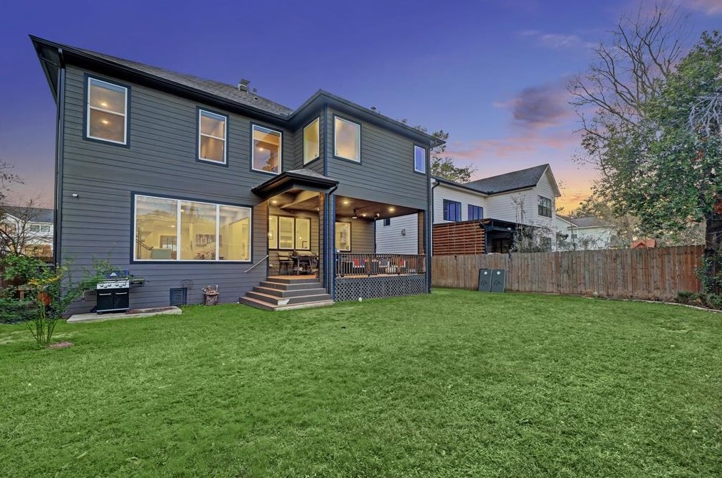 1910 Du Barry Ln, Houston TX 77018-5205 exterior