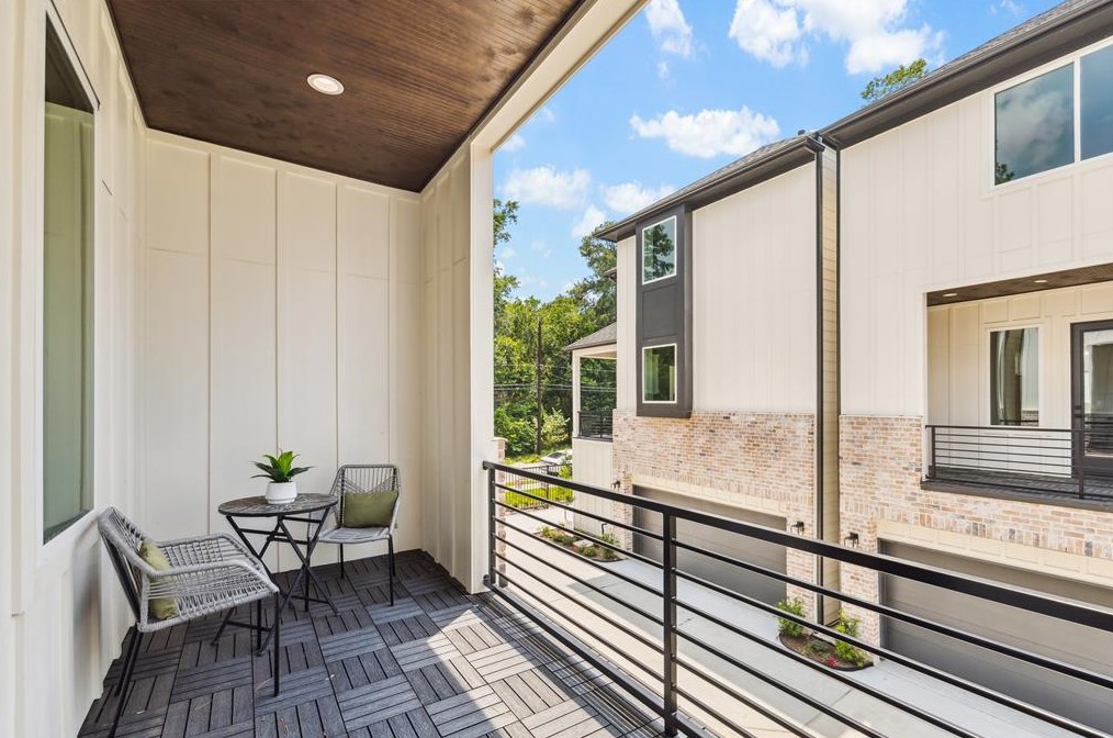 510 Janisch Rd, Houston TX 77018-2212 exterior