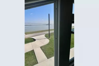 1809 E Bayshore Drive Drive, Palacios, TX 77465 - Photo 37