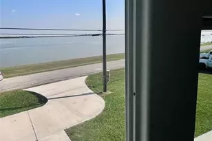 1809 E Bayshore Dr Dr, Palacios, TX 77465 - Photo 37