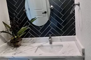 1809 E Bayshore Dr Dr, Palacios, TX 77465 - Photo 29