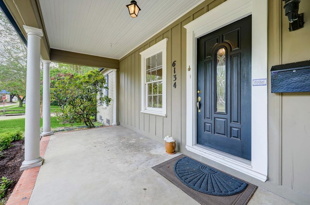 6134 Lake St, Houston TX  77005-3134 exterior