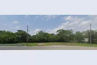 9122 Highway 6, Hitchcock, TX 77563 - Photo 1