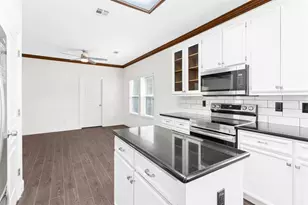 8010 Village Dr, Beaumont, TX 77713 - Photo 5