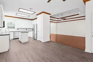 8010 Village Dr, Beaumont, TX 77713 - Photo 3